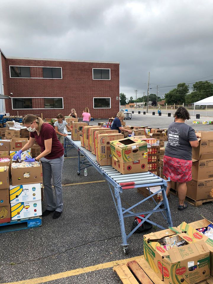 Harvest Hope Food Bank volunteers